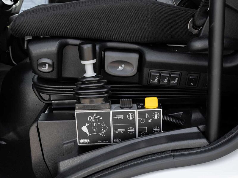 Iveco EuroCargo ML180E32K 3 Seiten Kipper