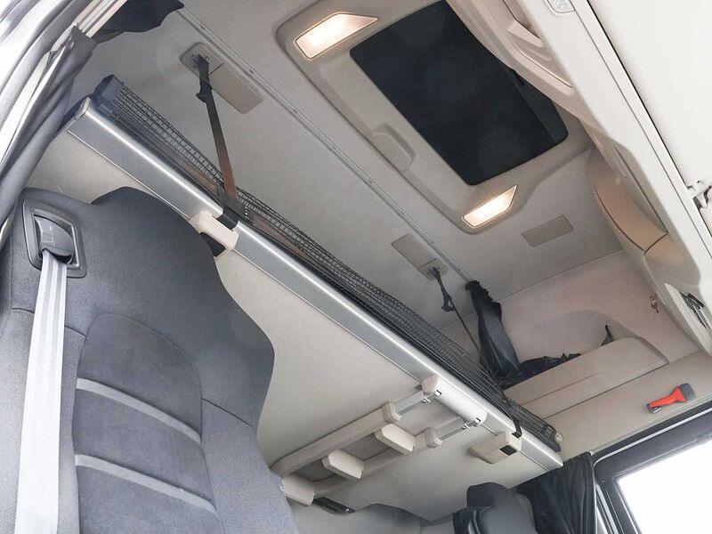 Iveco S-Way AS440S50T/P Sattelzugmaschine