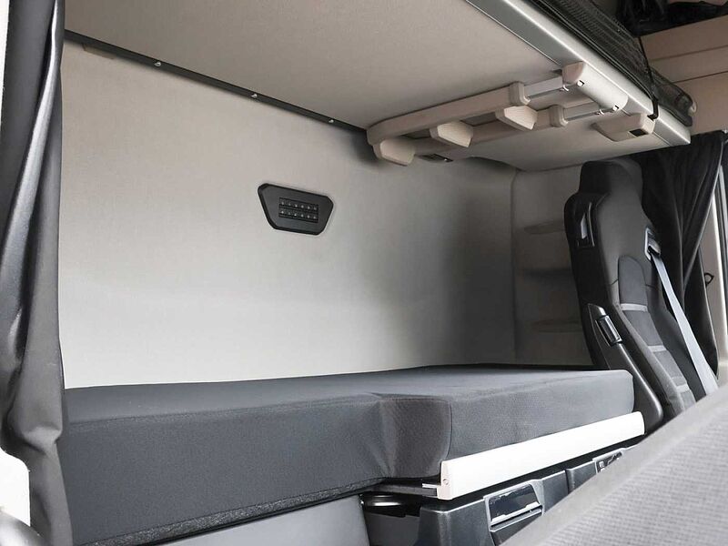 Iveco S-Way AS440S50T/P Sattelzugmaschine